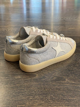 Carica l'immagine nel visualizzatore di Gallery, LE JADE SNEAKER IN PELLE BIANCA CRACK
