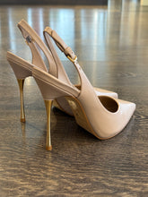 Carica l'immagine nel visualizzatore di Gallery, CARRANO SLINGBACK IN PELLE NUDE TACCO 10,5CM  IN ACCIAIO
