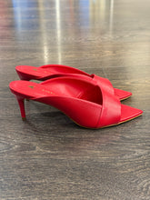 Carica l&#39;immagine nel visualizzatore di Gallery, CARRANO MULE PELLE ROSSA TC 6 CM

