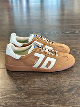 Carica l'immagine nel visualizzatore di Gallery, BACK 70 GHOST CAMEL
