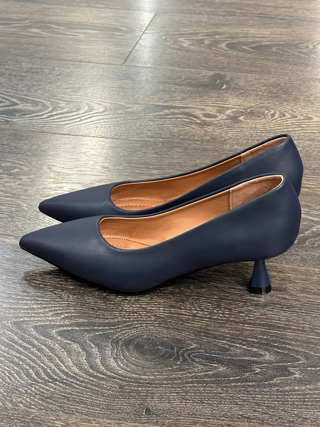 FRANCESCO MILANO DECOLLETE' IN PELLE BLU TACCO 4,5 CM