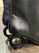 Carica l&#39;immagine nel visualizzatore di Gallery, MISS UNIQUE TRONCHETTO TACCO SCULTURA NERO
