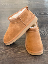 Carica l&#39;immagine nel visualizzatore di Gallery, WOZ LE JADE TRONCHETTO IN CROSTA CUOIO &quot;PELOSOTTO&quot;
