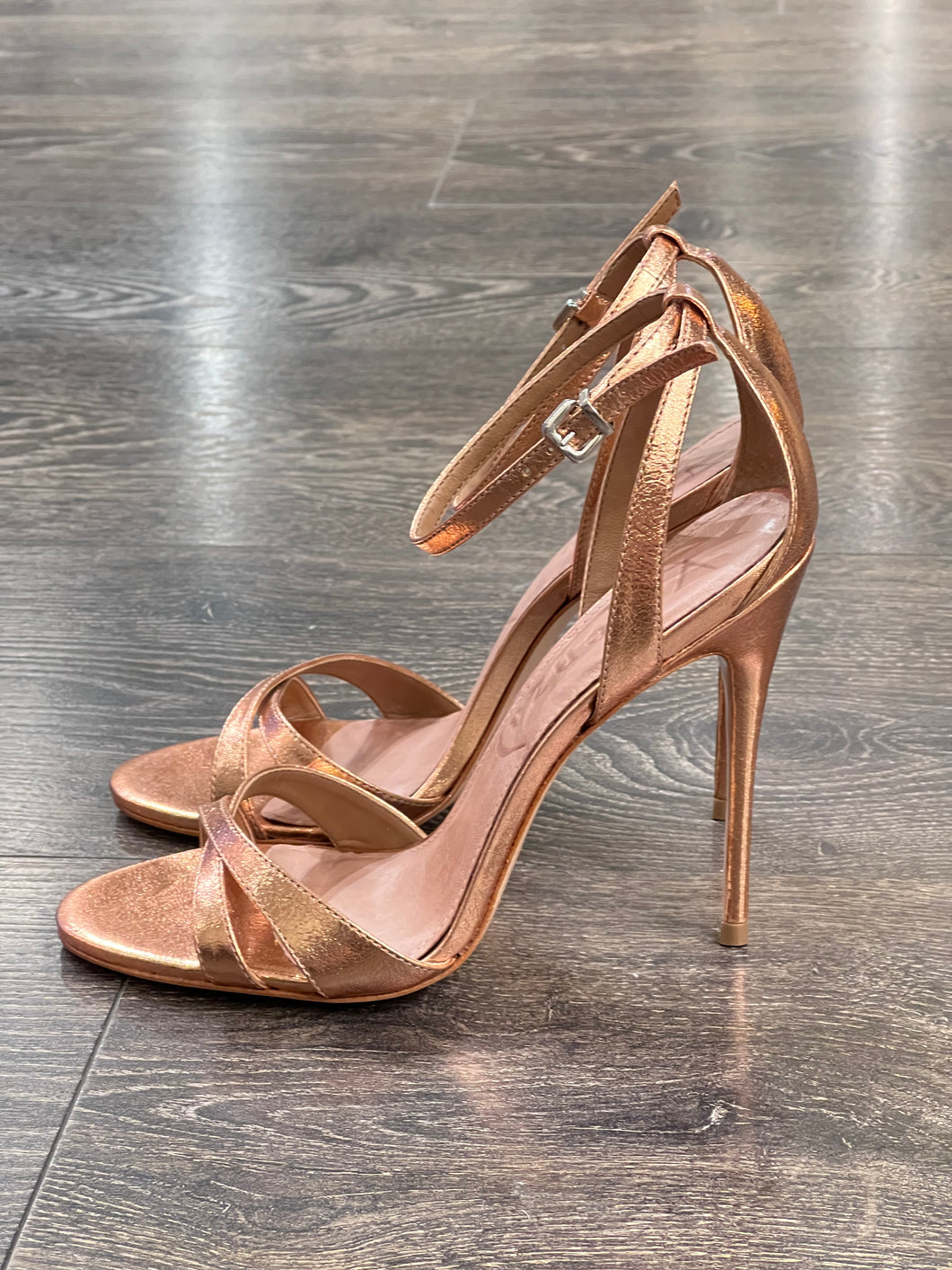 VICENZA SANDALO IN PELLE LAMINATA ORO-ROSA CON CINTURINO ALLA CAVIGLIA TACCO 11 CM