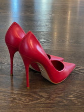 Carica l&#39;immagine nel visualizzatore di Gallery, CARRANO DECOLLETE TACCO 10,5CM IN PELLE ROSSA
