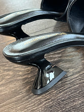 Carica l'immagine nel visualizzatore di Gallery, CECIL/MISS UNIQUE  MULE IN PELLE NERO TACCO SCULTURA 5 CM
