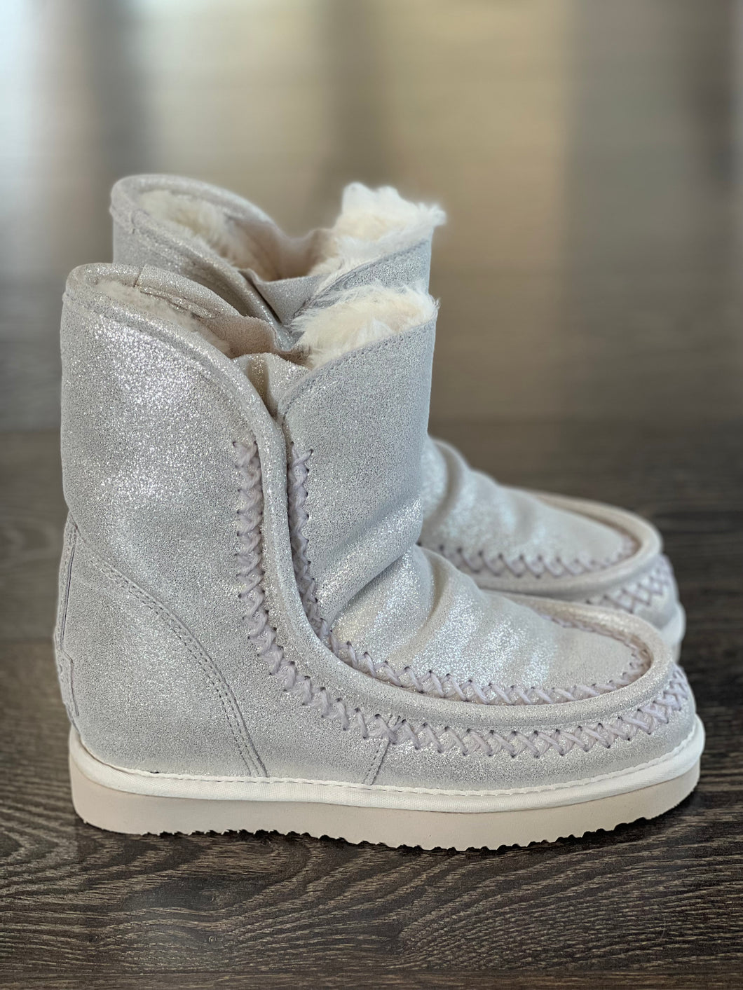 WOZ STIVALETTO IN CROSTA COLOR PLATINO  CON ZEPPA INTERNA 