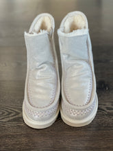 Carica l&#39;immagine nel visualizzatore di Gallery, WOZ STIVALETTO IN CROSTA COLOR PLATINO  CON ZEPPA INTERNA &quot;PELOSOTTO&quot;
